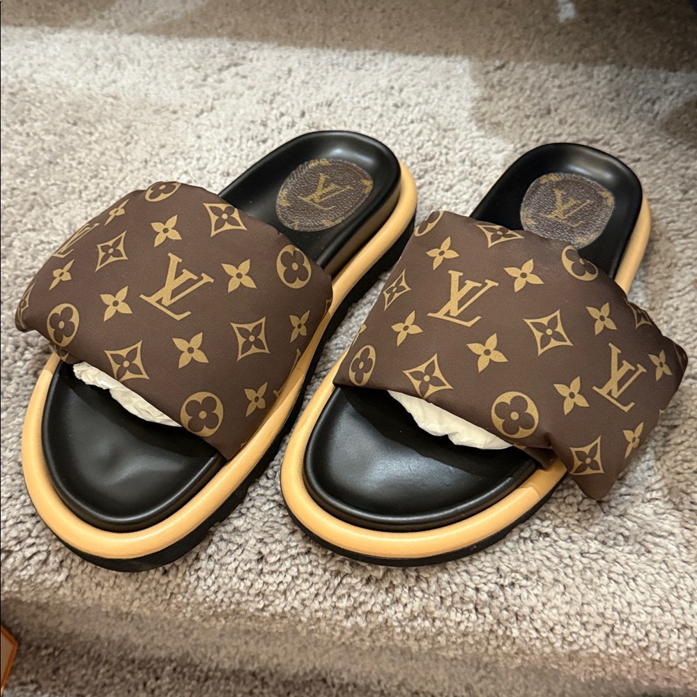 Louis Vuitton pool pillow Monogram Brown and Gold Sandals NEVER WORN